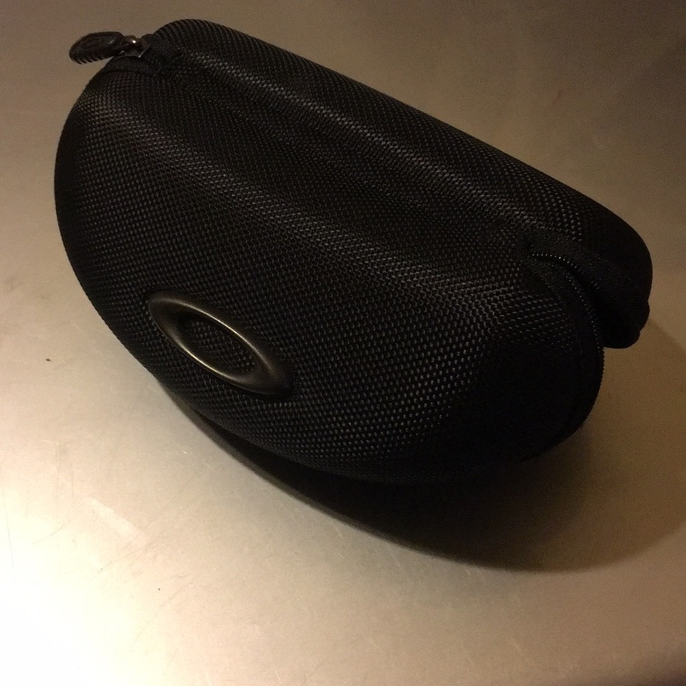 Oakley hard case